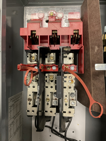 CUTLER HAMMER ECN1818CAC COMBINATION STARTER6