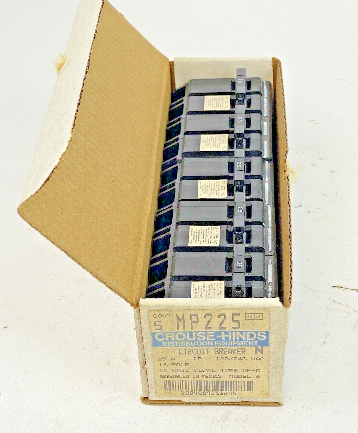CROUSE-HINDS *BOX OF 5* - MP225 - 2 POLE, 25 A, 240 VAC CIRCUIT BREAKER2