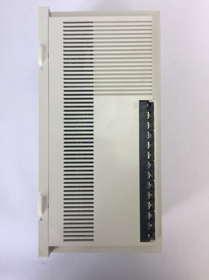 ALLEN BRADLEY 1745-E103 SLC 100 PROGRAMMABLE CONTROLLER  LINE VOLTAGE 100/200VAC6