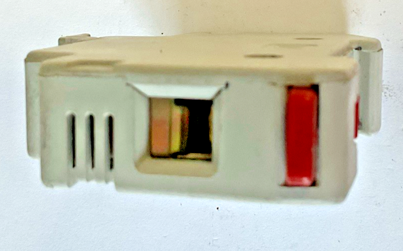 SIBA 10X38 FUSE HOLDER 690V***LOTOF3***6