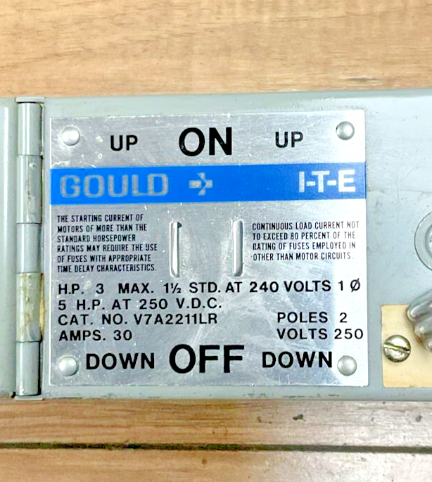 I-T-E V7A2211LR  VACU-BREAK FUSIBLE PANELBOARD SWITCH 250V, 30A1