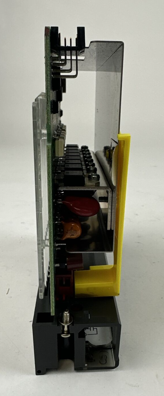 HONEYWELL 900H03-0102 DIGITAL OUTPUT 120/240VAC 8PT5