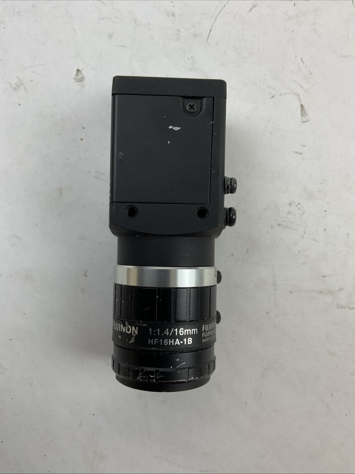 KEYENCE XG035C VGA COLOR CAMERA FUJIFILM FUJINON HF16HA-1B 1:1.4/16mm LENS1