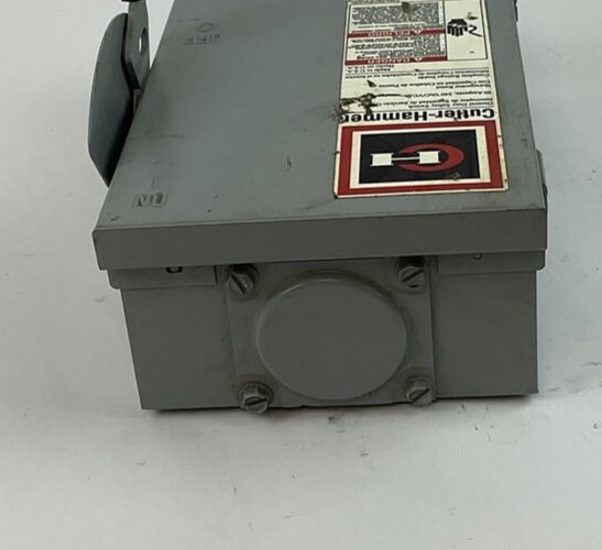 CUTLER HAMMER DG221URB SAFETY SWITCH SER.B TYPE3R 240VAC 2POLE9