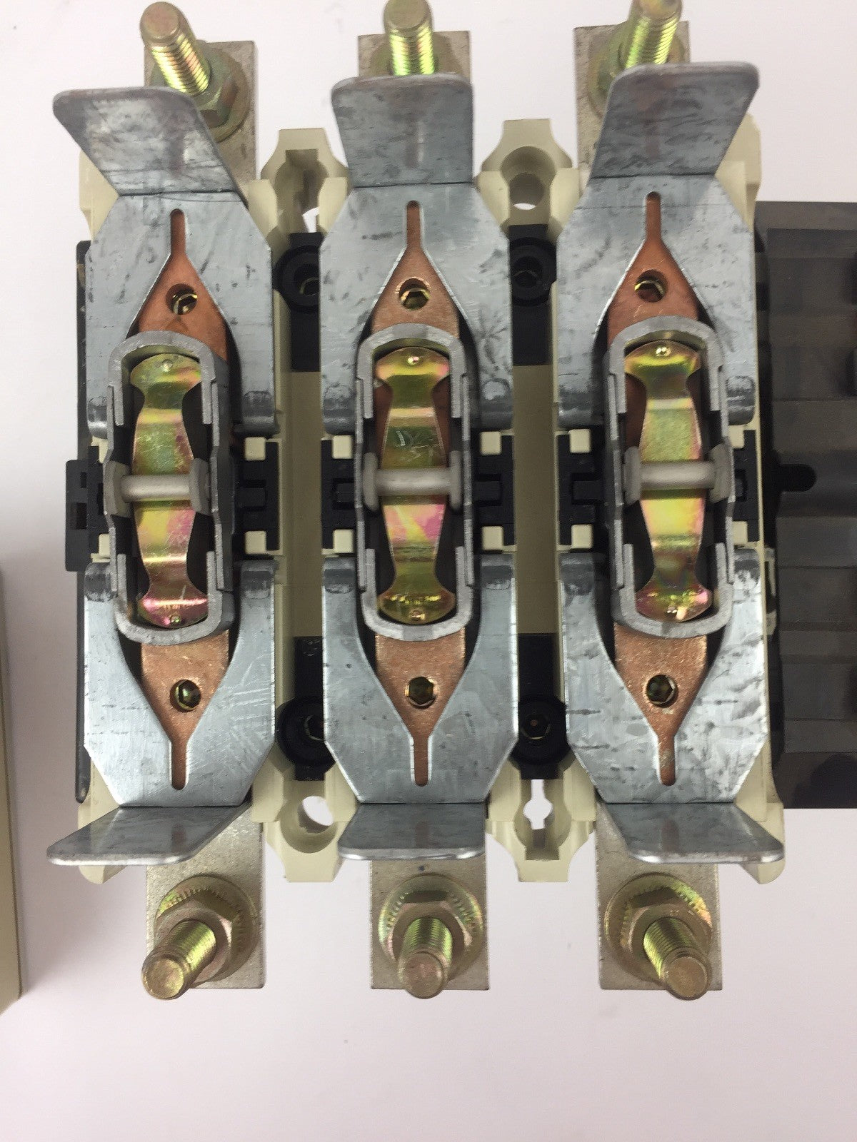 TELEMECANIQUE SQUARE D LC1F330 CONTACTOR 370A 600VAC 250HP LX1 FH 12727