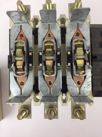 TELEMECANIQUE SQUARE D LC1F330 CONTACTOR 370A 600VAC 250HP LX1 FH 12727