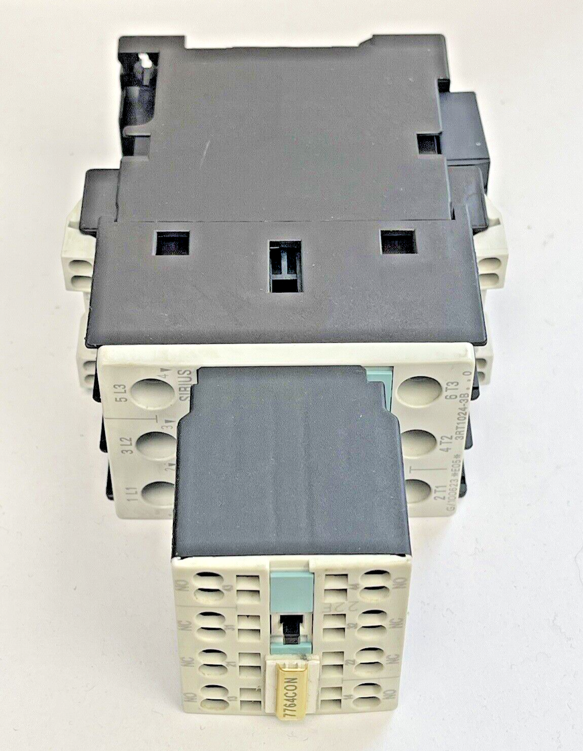 SIEMENS - 3RT1024-3B..0 & 3RH1921-2HA22 & 3RT1926-1BB00 W/ 24VDC COIL2