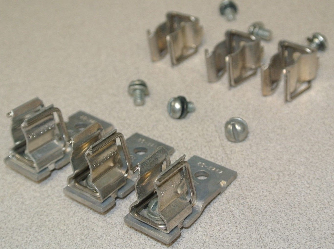 CUTLER-HAMMER C350KC21 FUSE CLIP KIT / 30A / 250V / SIZE 1 / NEW SURPLUS3