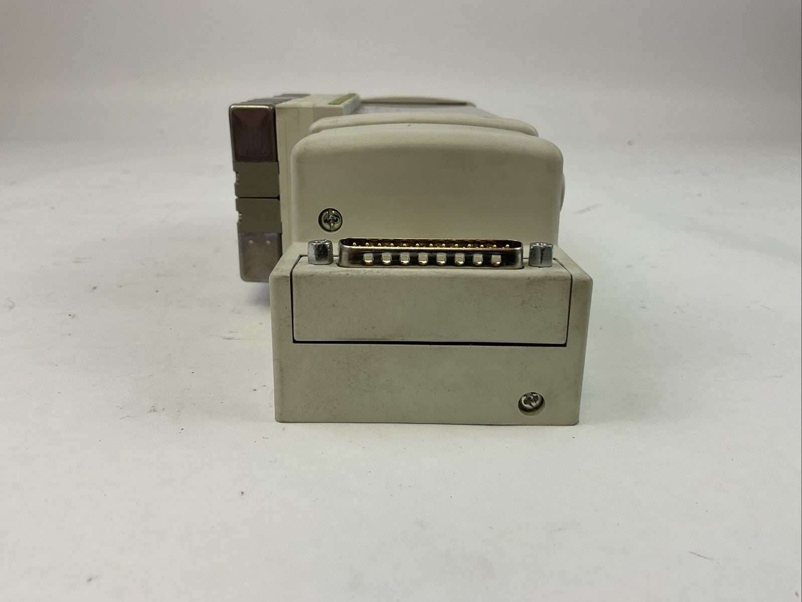 SMC VV5QC11-12C4FD0-N D-SUB CONNECTOR BASE (10)VQC1401N-51 SOLENOID VALVE4