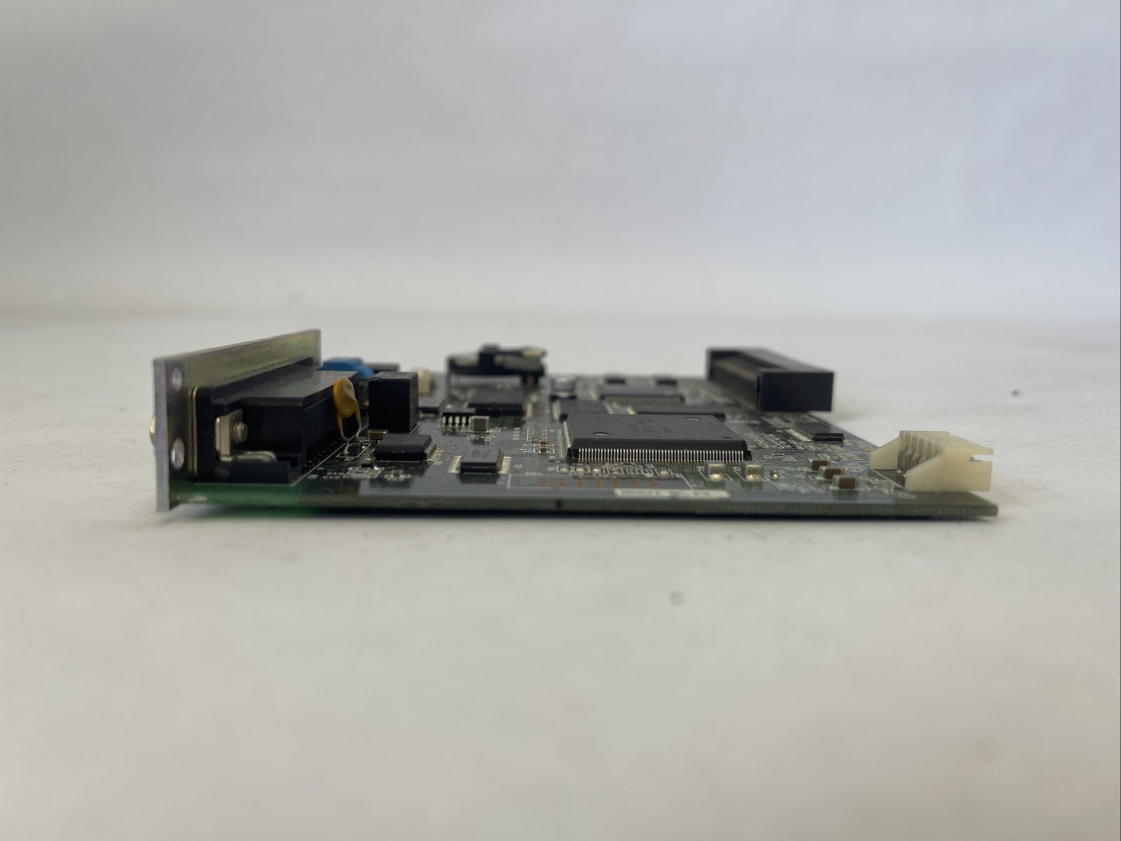 IAI IAMC3204 010/E ED-032-9-049-0-000-0 CIRCUIT BOARD4
