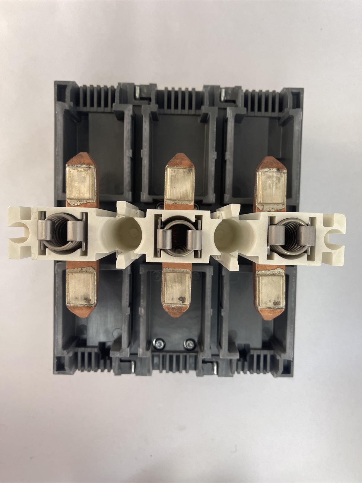 ABB AF400-30 CONTACTOR 600VAC 400HP 3PH 3POLE 550A COIL 100-250VDC 50-60hz5