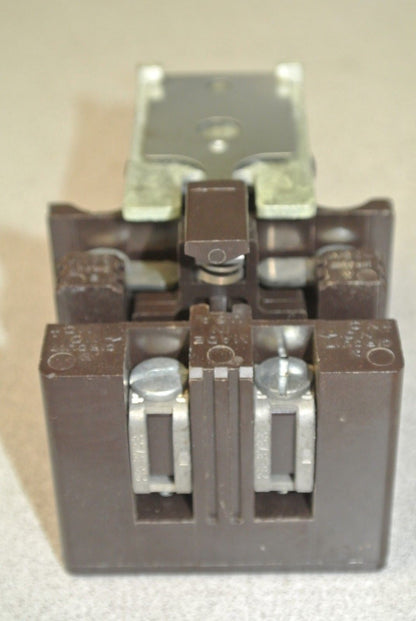 CUTLER-HAMMER 9575H2674A MAGNETIC RELAY 600VAC, PILOT DUTY  / NEW SURPLUS3