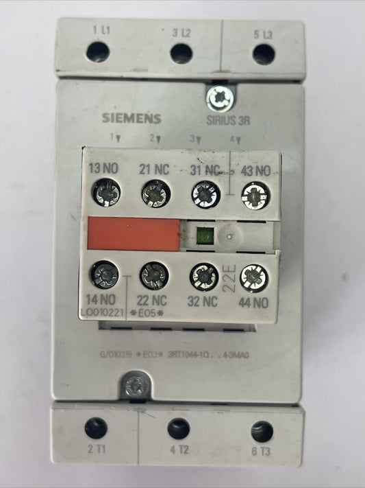 SIEMENS 3RT1044-1QB44-3MA0 CONTACTOR 600VAC 90AMP 60HP 3PH COIL 24VDC 3RT1926-0