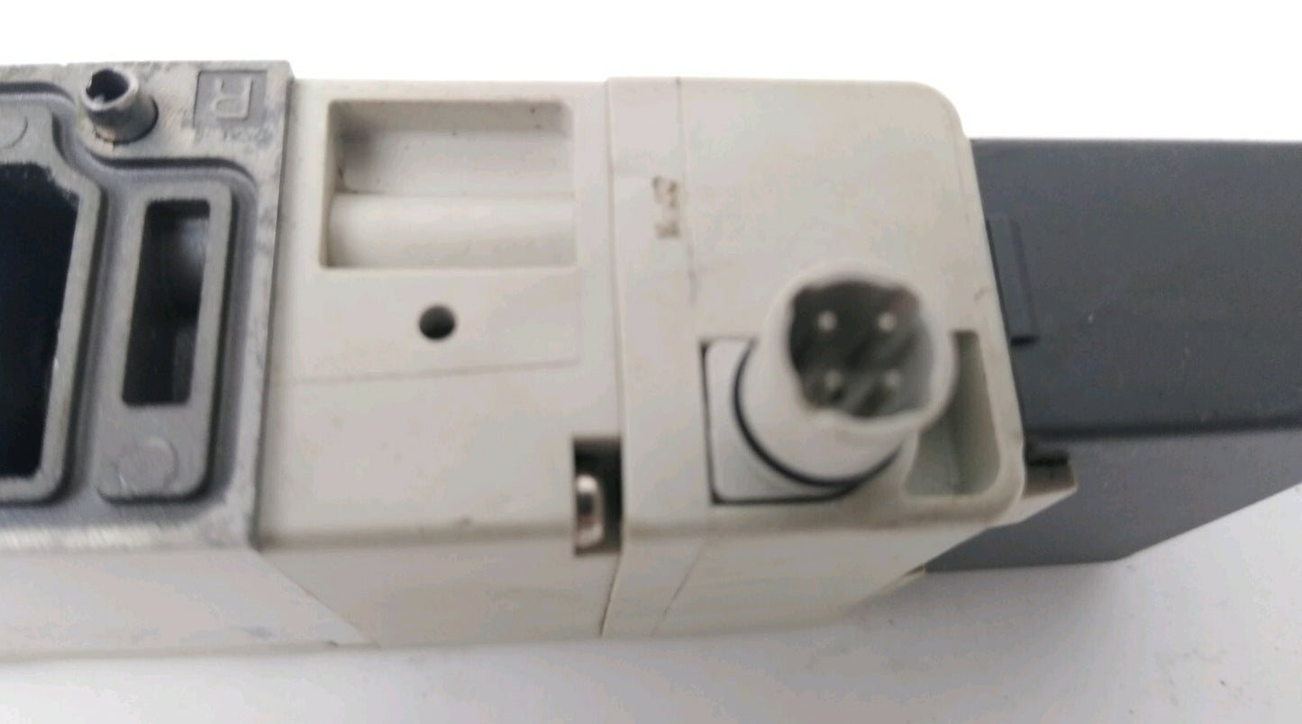 SMC VSR8-4-FIG-D-3VZ SOLENOID VALVE 0.2-1.0MPa2