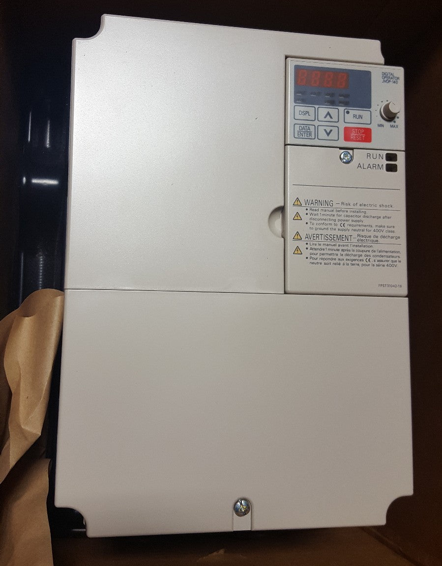 YASKAWA ELECTRIC CIMR-V7RU45P50 OUTPUT 0-460VAC 14.8A INPUT 380-460VAC 19.6A 3PH3
