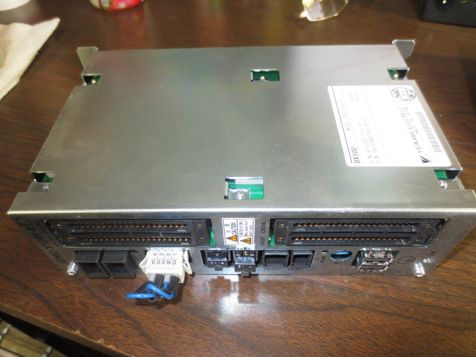 YASKAWA JZNC-YIU01-E SERVO DRIVE / ROBOTIC CONTROLLER - DX100, 3.15A, 250VA4