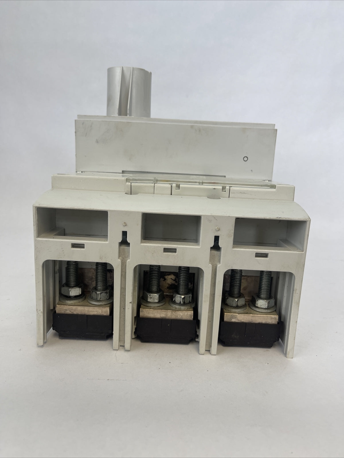 MOELLER NZM 4 CIRCUIT BREAKER 600VAC NZM H4-AE 800-NA 800A NZM4-XUHIV20 24VDC5