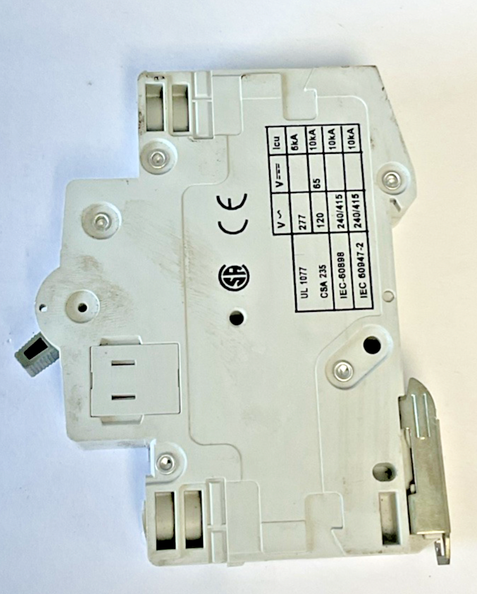 CUTLER HAMMER WMS1D02 CIRCUIT BREAKER 240VAC ***LOTOF2***5