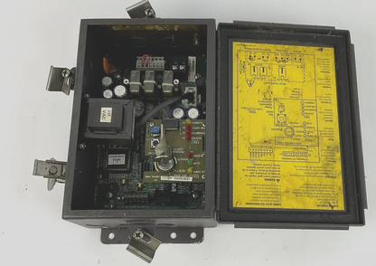 STI MS4300B-2 SAFETY SCREEN CONTROLLER 115VAC 50/60HZ6