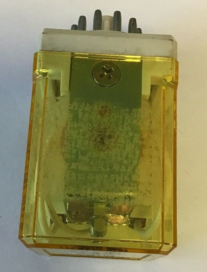 IDEC RR3PA-U RELAY 120VAC 50/60HZ ***LOTOF4***4