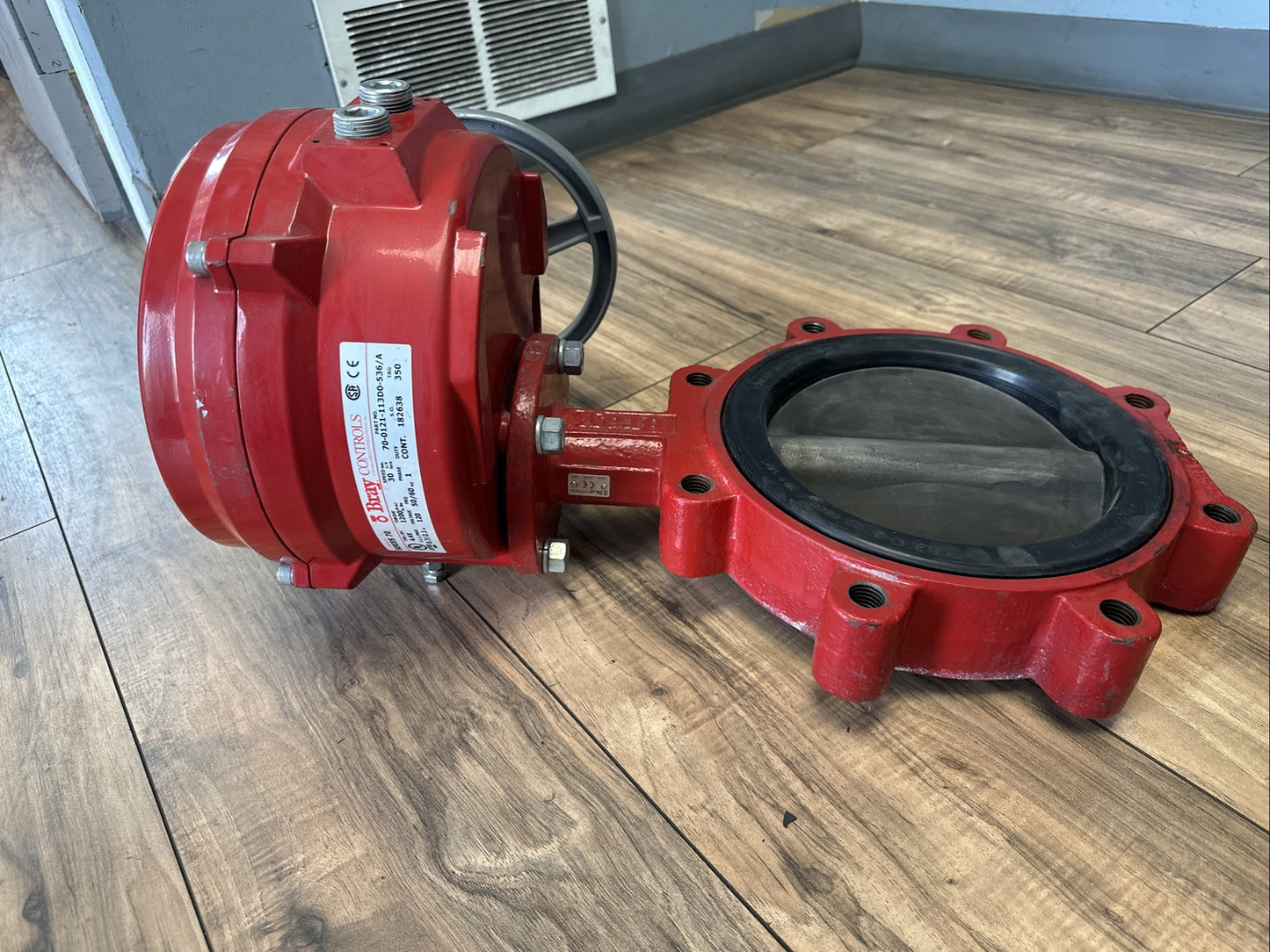 BRAY 70-0121-113D0-536/A ACTUATOR VALVE TYPE(IP) 4.4X TORQUE 1200 IN. LBS 120V5