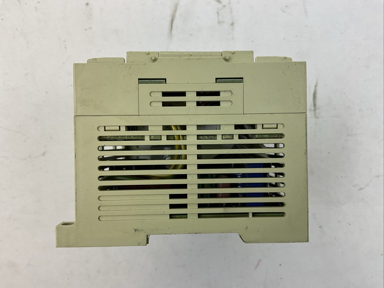 MITSUBISHI FXos-24MR-UA1/UL PROGRAMMABLE CONTROLLER 100-240VAC 50/60HZ 2.5A 25VA3