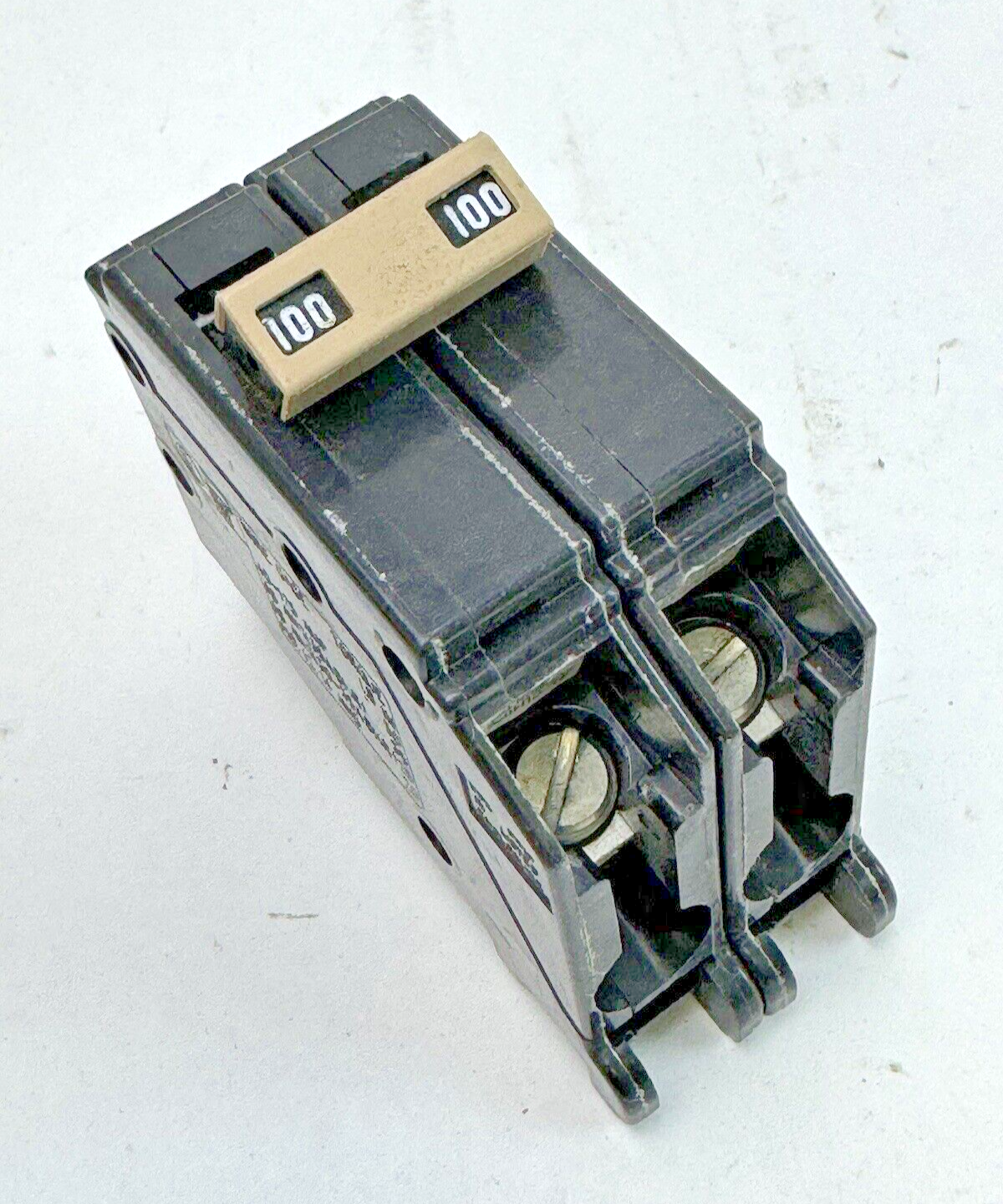 CUTLER-HAMMER - CH2100 - CIRCUIT BREAKERS - 100A, 2 POLE, 120/240 VAC0