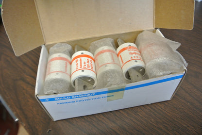 FERRAZ / GOULD SHAWMUT A25X125-4 / RECTIFIER FUSE / 125A / 250VAC / NEW SURPLUS4