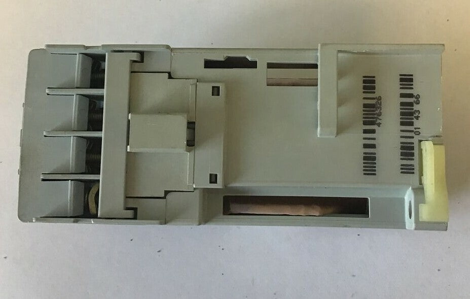 ALLEN BRADLEY 700-CF220Z* CONTACTOR SER.A 600VAC 25A 3PH W/ 100-FSV555