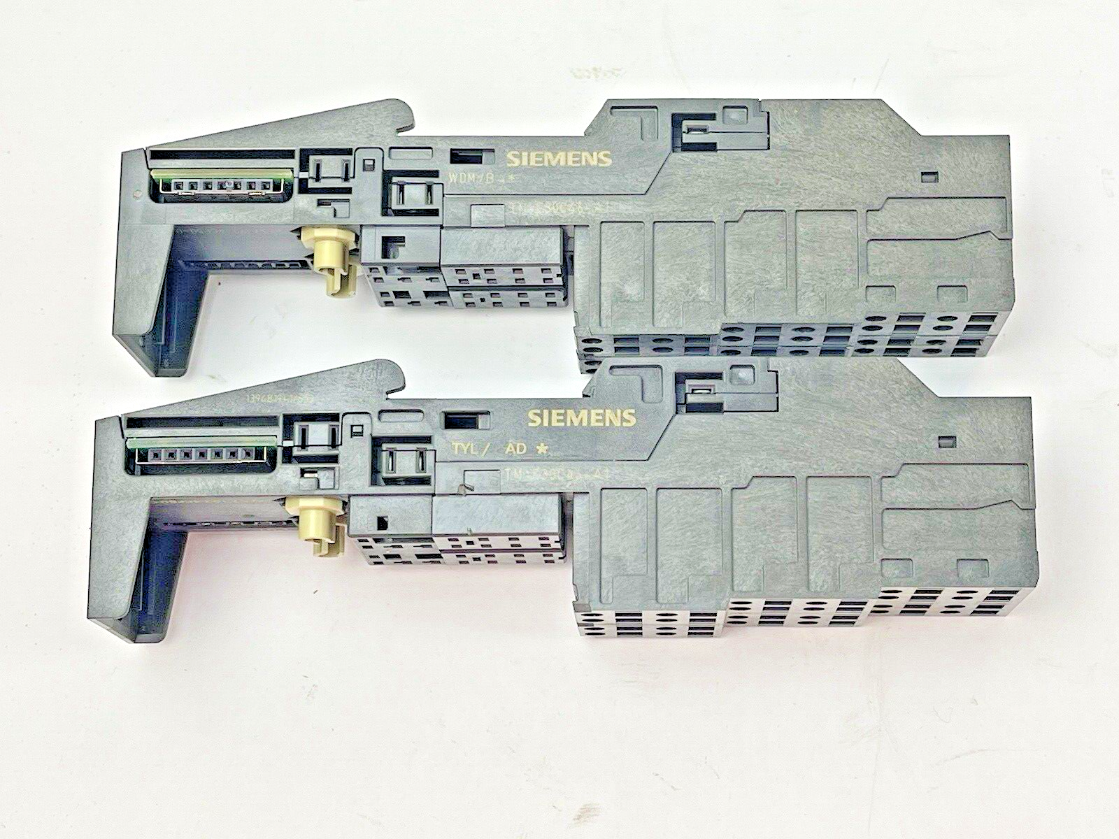 SIEMENS *LOT OF 2* 6ES7 193-4CF50-0AA0 SIMATIC S7 TM-E30C46-A1 TERMINAL MODULES1
