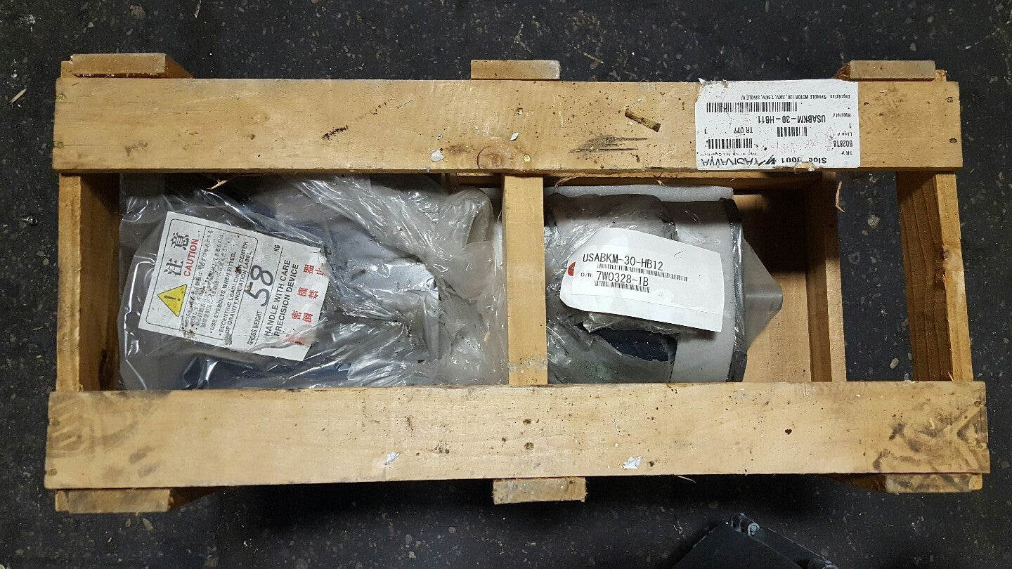 YASKAWA AC SPINDLE MOTOR USABKM-30-HB12 7.5 /5.5 /3.7 KW 56/ 43/ 33A INS F0