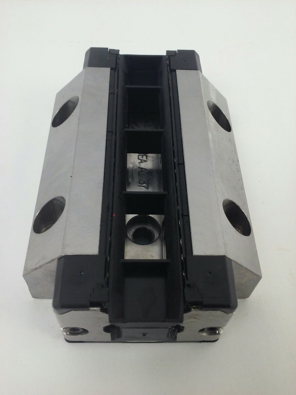 REXROTH MNR: R165323220 685 RUNNER BLOCK/ BAIL RAIL2