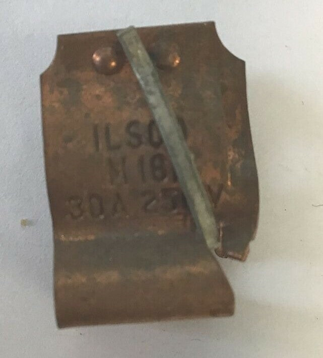 ILSCO M161 FUSE CLIP/HOLDER  250V 30A  ****LOTOF20***1