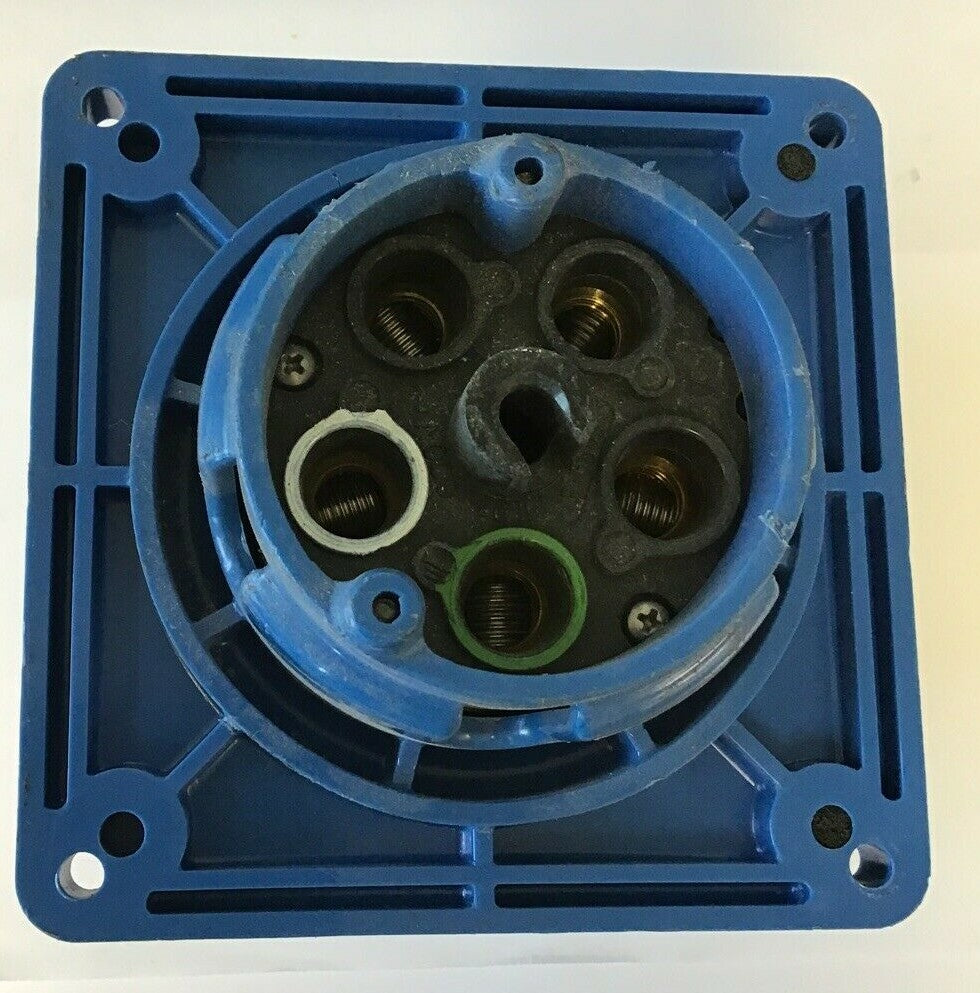 HUBBELL 560R9W 60A 120/208VAC PIN&SLEEVE RECEPTACLE 4POLE 5WIRE GRND.5
