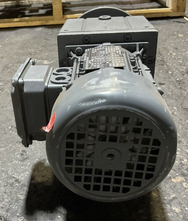 SEW-EURODRIVE GST06-2M VCK 071C32 3-MOT EN60034 GEAR MOTOR3