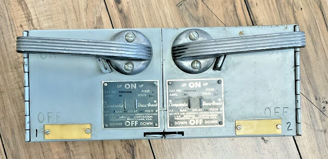 ITE V2B2211LR CLAMPMATIC VACU-BREAK PANELBOARD SWITCH 30A 250V 2POLE 3HP0