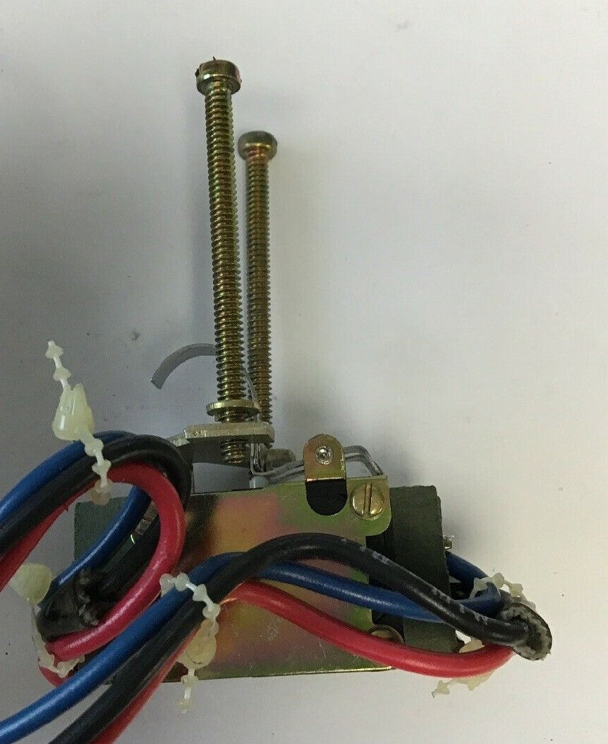 WESTINGHOUSE 2A-2B AUX SWITCH STYLE 4979D06GO8 120VAC 5AMPS 60HZ3