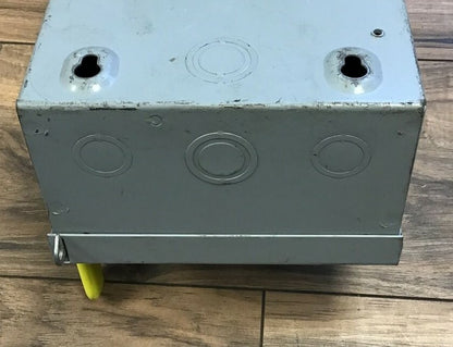 CROUSE-HINDS HU361AW HEAVY DUTY SAFETY SWITCH 30A 600VAC 3 POLES MODEL 47