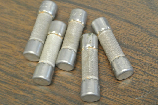 LOT of 5 / BUSS KLM-5 FAST-ACTING MIDGET FUSE / 5A / 500V / NEW SURPLUS / KLM50