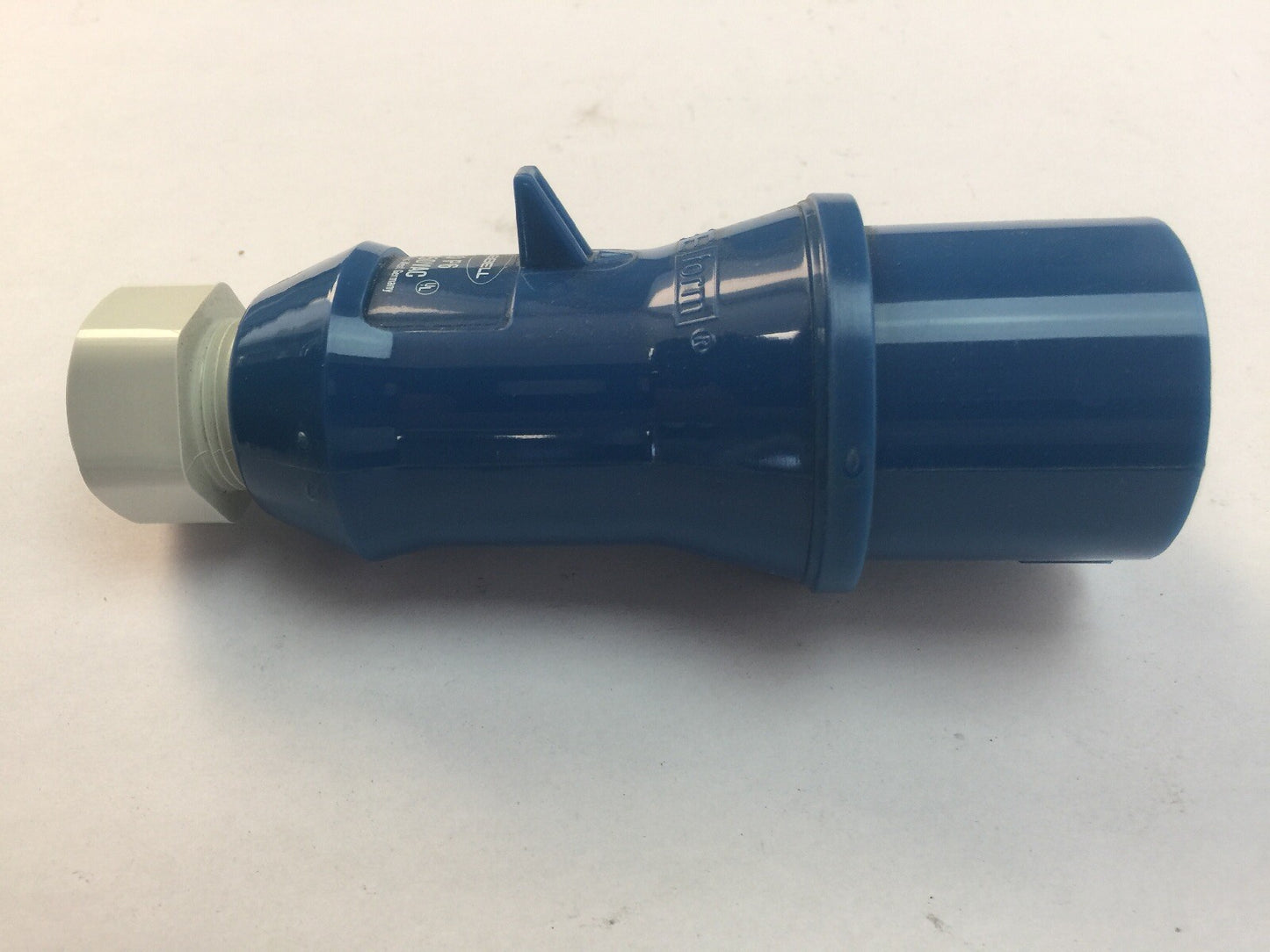 HUBBELL SP320P6 PLUG SPLASHPROOF EIC 309 PIN & SLEEVE 20A 250VAC 2 POLE 3 WIRE 5