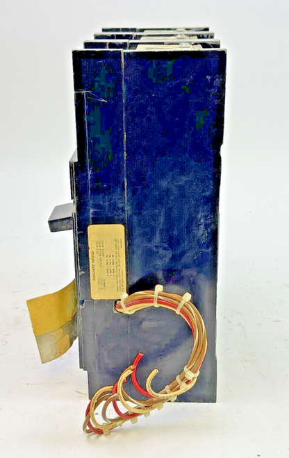 GE - TJJ436400 - MOLDED CASE SWITCH W/ AUXILIARY SWITCH - 3 POLE/600VAC/400A4