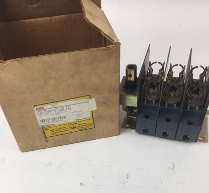 ABB OESA-F30J6 DISCONNECT FUSIBLE SWITCH 3 POLE 30 A 600 V0