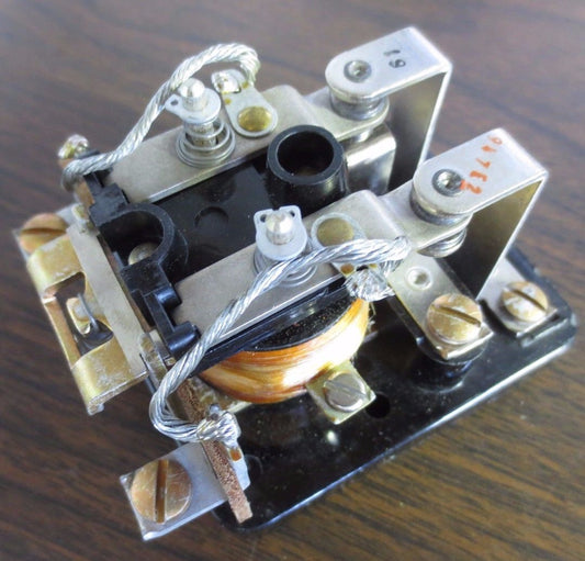 POTTER & BRUMFIELD PR11D - RELAY - DPDT - 15A - 110VDC - NEW SURPLUS0