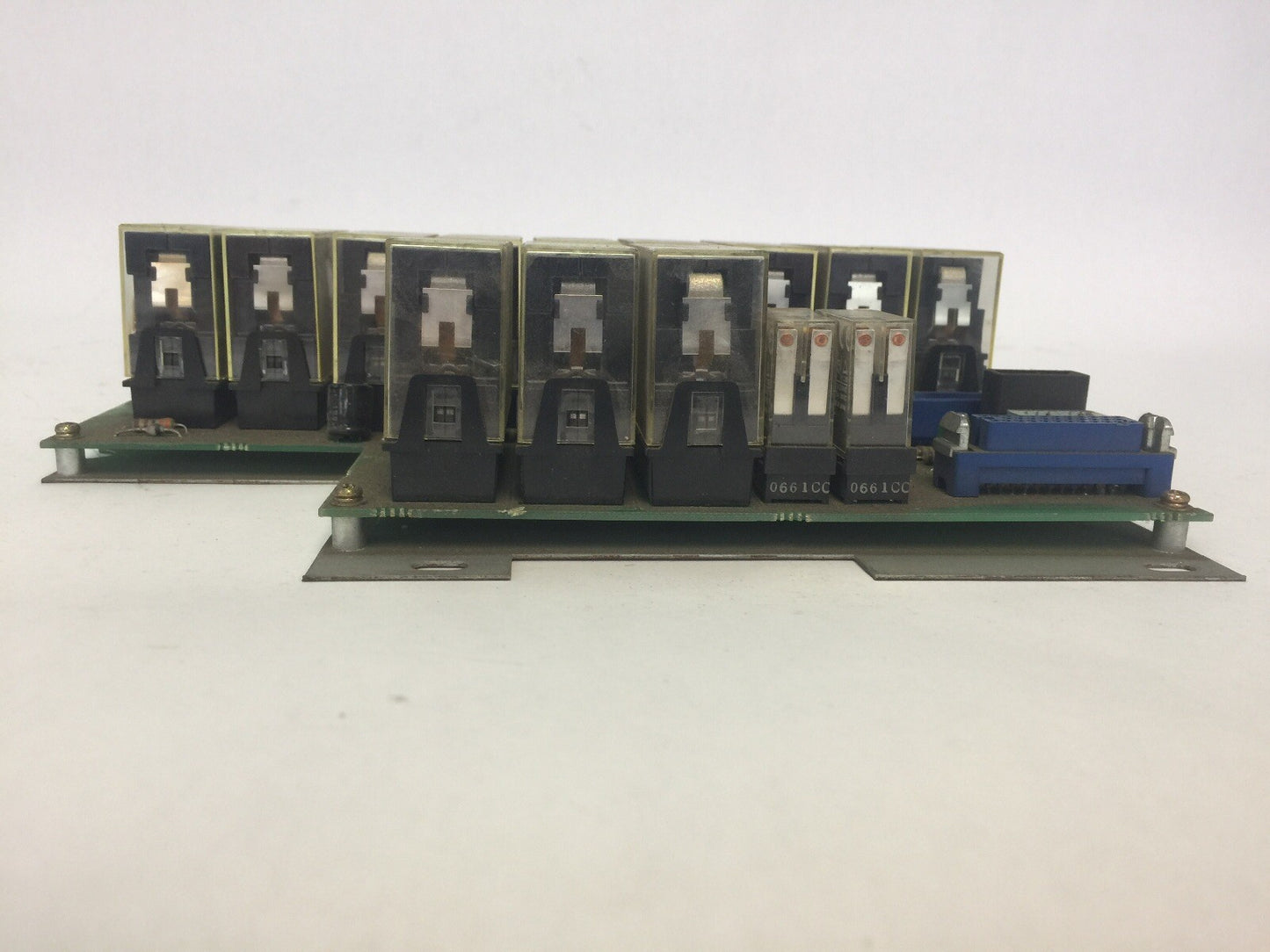 FANUC A20B-9002-0300/02A E STOP RELAY BOARD5