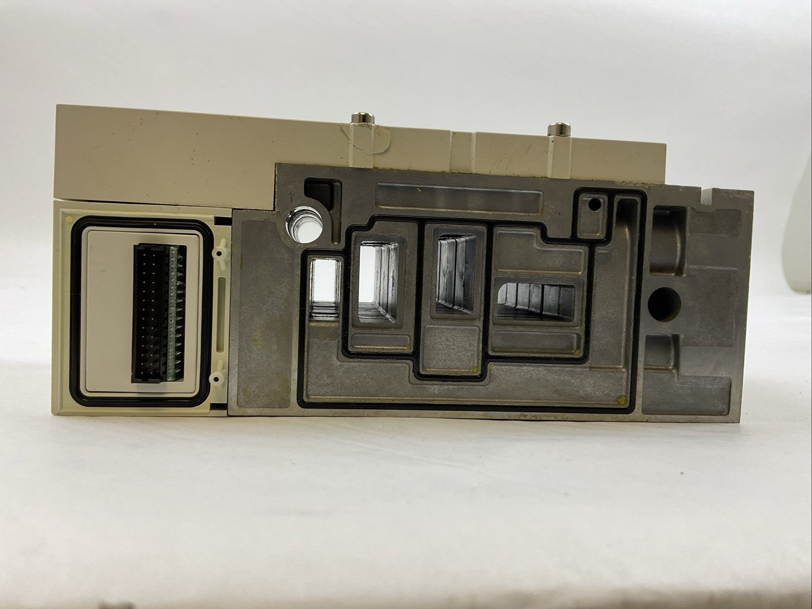 SMC MANIFOLD VALVE VQ 4000 VVQ4000-10A-1 BLANK PLATES (LOT OF 3)1