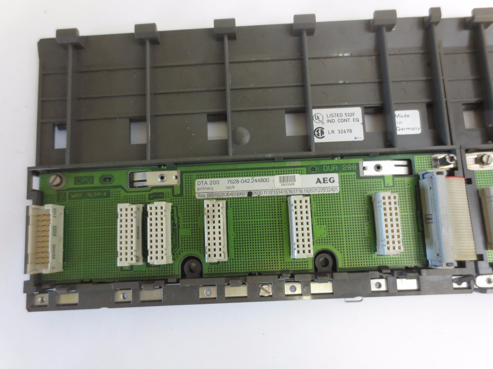 AEG SCHNEIDER MODICON DTA200 PRIMARY RACK & DTA201 SECONDARY SUBRACK1