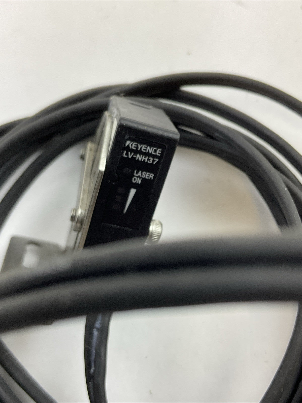 KEYENCE LV-N11CN 24VDC LV-NH37 SENSOR7