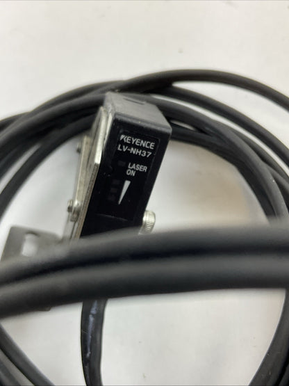 KEYENCE LV-N11CN 24VDC LV-NH37 SENSOR7
