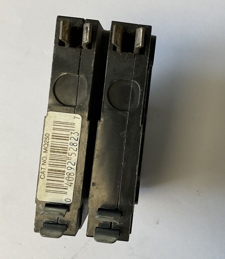 MURRAY MQ250 CIRCUIT BREAKER 50A 2POLE 120/240VAC TYPE MSQ ***LOTOF8***5