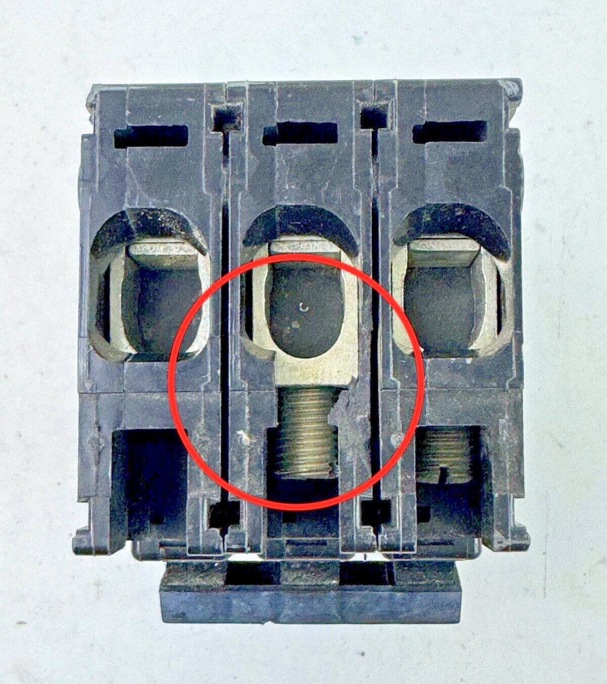 SQUARE D - QOU30001 - CIRCUIT BREAKER - 3 POLE/125 A/240 VAC/TYPE QOU **READ DES7